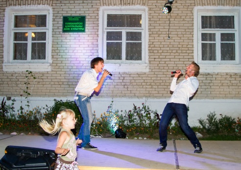 Молодежная вечеринка в Плебановцах