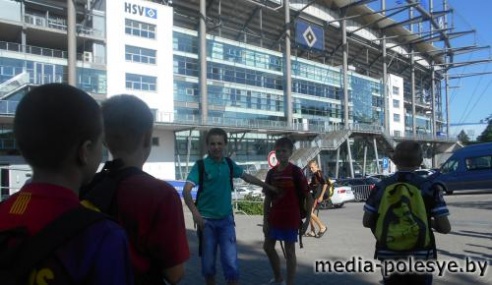 Детская футбольная команда «Лунинец» завоевала серебро в Шенефельде (Германия)