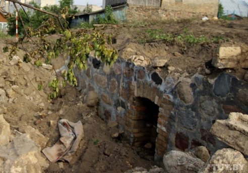 Как жители гродненских Белых рос переживают снос деревни – теперь в реальности