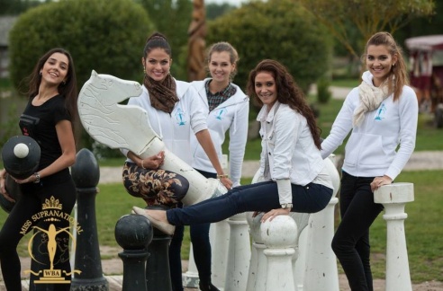 Фотофакт: в рамках экскурсий по стране участницы Miss Supranational 2013 посетили Гродно