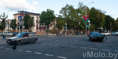 Фотофакт: авария возле Елгавы. Пострадало 3 автомобиля