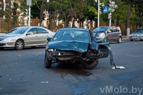 Фотофакт: авария возле Елгавы. Пострадало 3 автомобиля