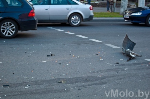 Фотофакт: авария возле Елгавы. Пострадало 3 автомобиля