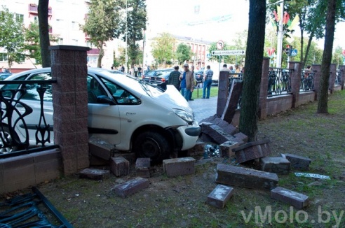 Фотофакт: авария возле Елгавы. Пострадало 3 автомобиля
