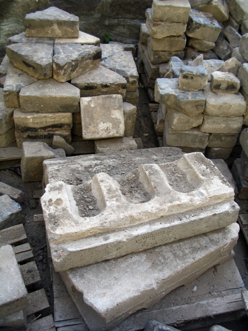 Где теперь искать старую брусчатку с гродненских улиц?