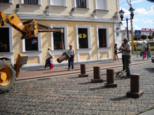 Фотофакт: улица Советская в Гродно по-настоящему стала пешеходной