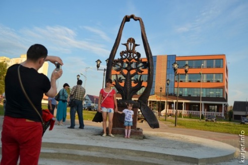 Новая скульптура в центре Слуцка. Интервью с автором работы