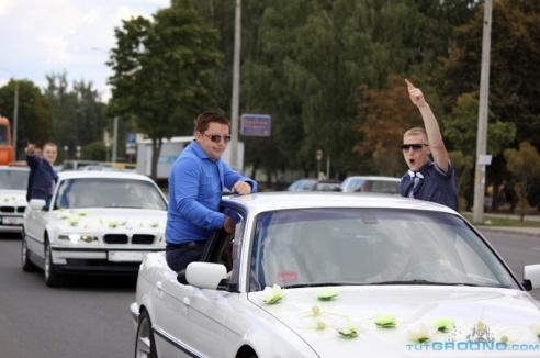Пятница: свадьба на несколько десятков базовых