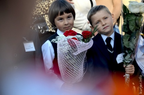 День знаний: первоклашки и выпускники