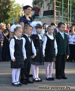 Учебный год открылся торжественными линейками в школах и лицее Лунинца