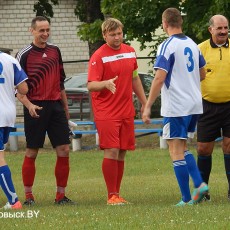 Цеметник в упорной борьбе переиграл Сахкомбинат