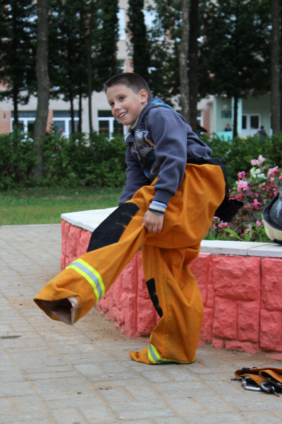 День знаний со спасателями