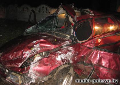 ДТП в Вульке 1. Водителя-бесправника из салона автомобиля деблокировали спасатели ДТП в Вульке 1. Водителя-бесправника из салона автомобиля деблокировали спасатели