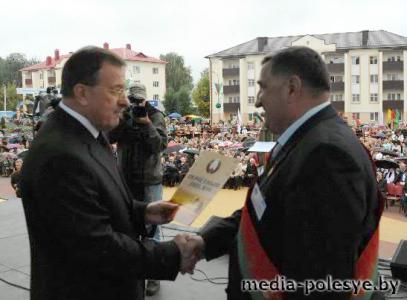 Абласныя “Дажынкі-2013” вачыма фотамастака са Століншчыны