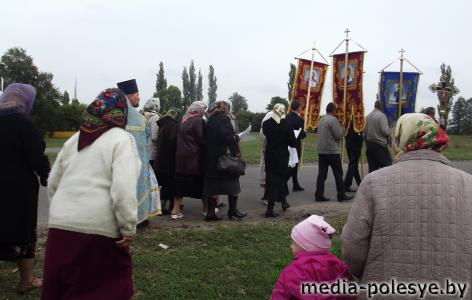 Первая служба в честь иконы Божией Матери Неопалимая Купина прошла в Федорах Первая служба в честь иконы Божией Матери Неопалимая Купина прошла в Федорах