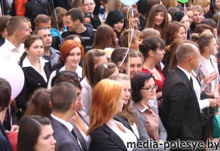 Первокурсники Столинского аграрно-экономического колледжа получили студенческие билеты