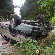 Пьяного водителя и пассажиров спасли ремни безопасности