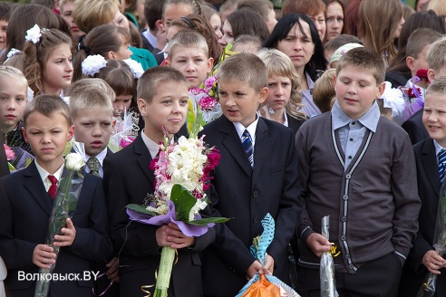 Школы распахнули двери перед учениками