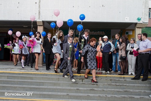 Школы распахнули двери перед учениками