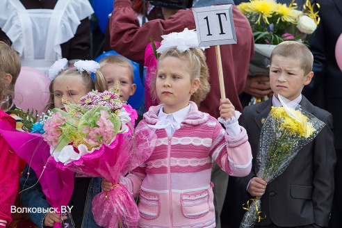 Школы распахнули двери перед учениками