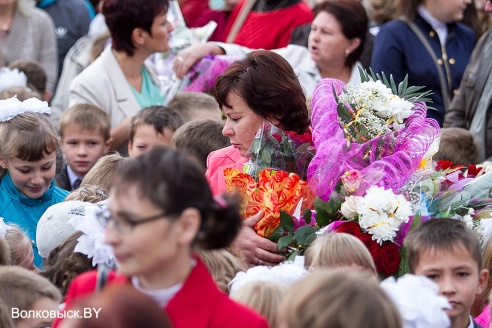 Школы распахнули двери перед учениками