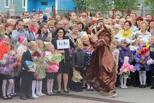 Фоторепортаж: 2 сентября во всех школах Гродно прошли линейки