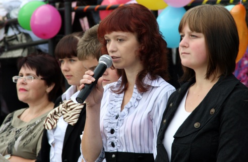 Глубоких знаний и отличных оценок! (+фото)