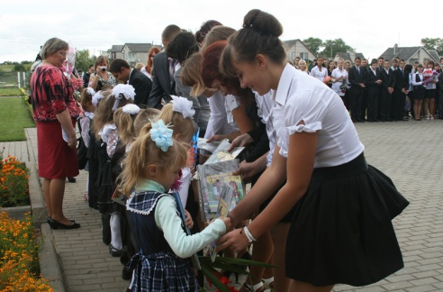 Глубоких знаний и отличных оценок! (+фото)