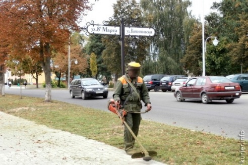 В Слуцке к Дню города установили новые указатели