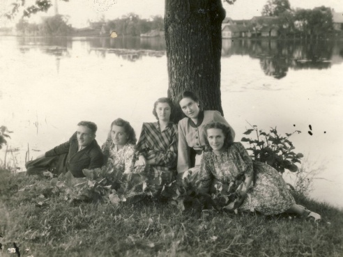 Он жил для людей