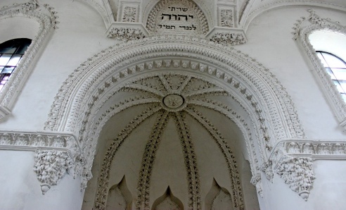 До конца 2013 года планируется завершить реконструкцию фасада Гродненской Большой хоральной синагоги