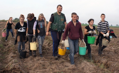 С молодым задором