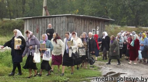 Первая служба в честь иконы Божией Матери Неопалимая Купина прошла в Федорах
