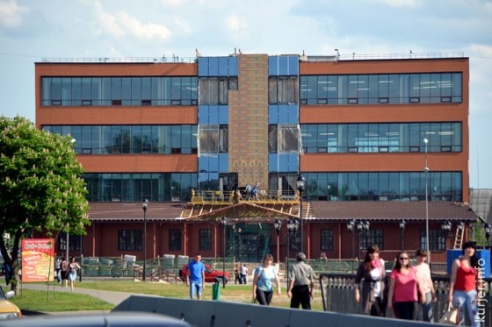 Большие стройки Слуцка. Фабрика «Слуцкие пояса»