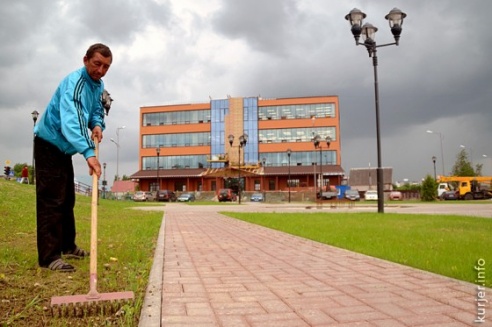 Большие стройки Слуцка. Фабрика «Слуцкие пояса»