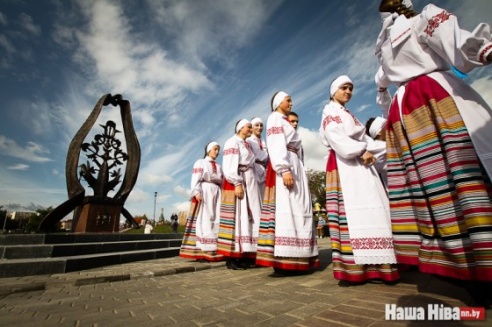 Рукі яшчэ не забылі: фэст беларускіх рамёстваў у Слуцку