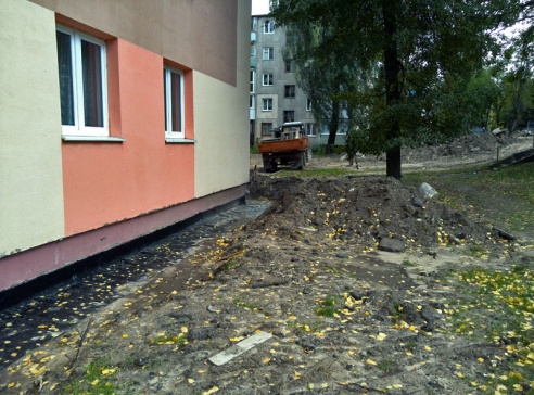 Подготовка к отопительному сезону 2013 года: простаивающая техника, раскуроченные дворы