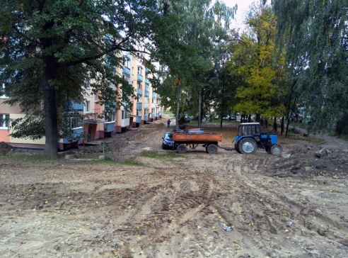 Подготовка к отопительному сезону 2013 года: простаивающая техника, раскуроченные дворы