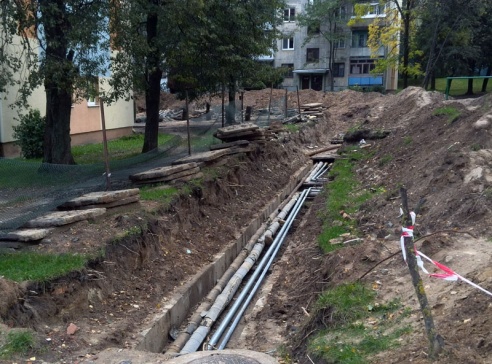 Подготовка к отопительному сезону 2013 года: простаивающая техника, раскуроченные дворы