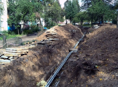 Подготовка к отопительному сезону 2013 года: простаивающая техника, раскуроченные дворы