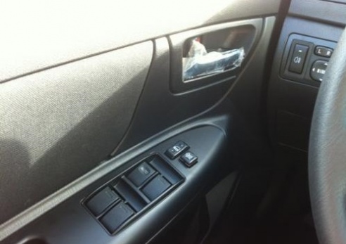 В Гродно привезли два автовоза новых Geely, среди которых и планируемый к серийному производству кроссовер Emgrand X7: первые впечатления