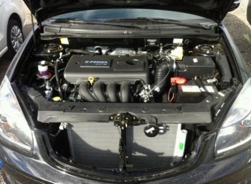 В Гродно привезли два автовоза новых Geely, среди которых и планируемый к серийному производству кроссовер Emgrand X7: первые впечатления