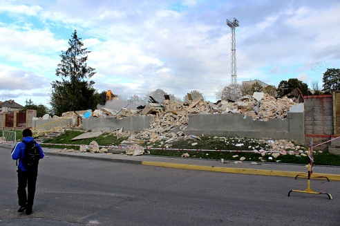 Рядом с железнодорожным вокзалом в Гродно снесли два здания