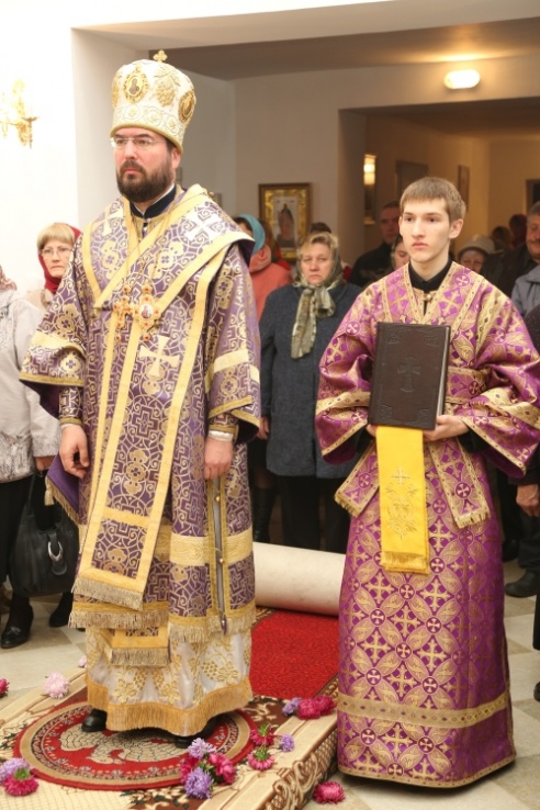Богослужение в Сретенском храме