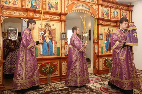 Богослужение в Сретенском храме