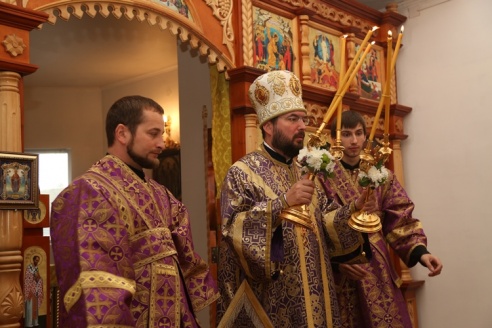 Богослужение в Сретенском храме