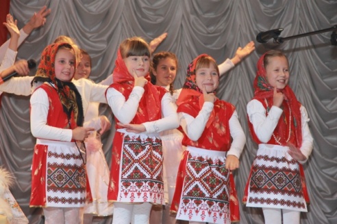 Нас поздравляют гости