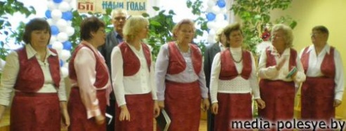 Пожилым людям – внимание и поздравления