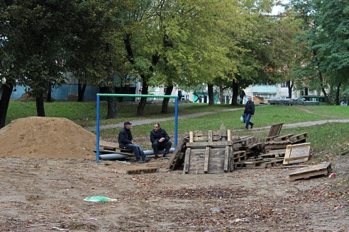 Как скоро переложат теплотрассы в гродненских дворах?