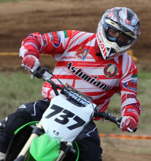 В Ошмянах прошел 2-й этап Открытого чемпионата Беларуси по мотокроссу: фоторепортаж